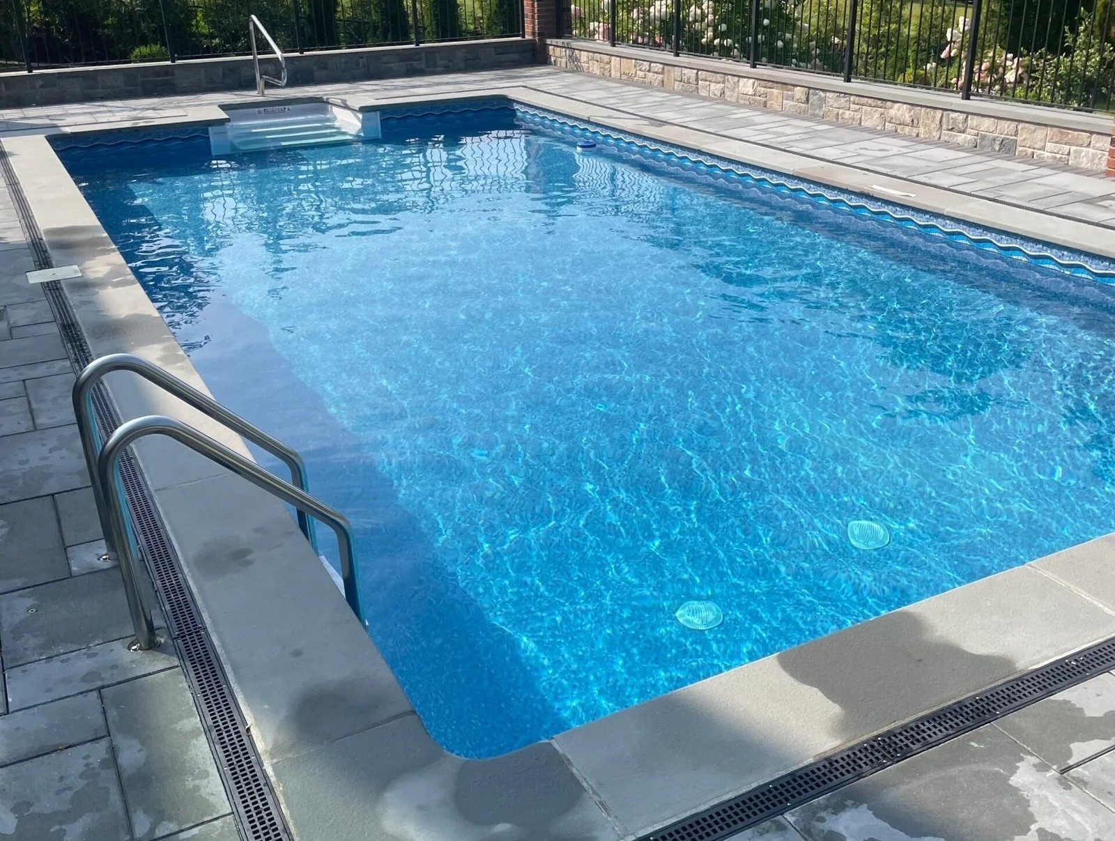 Weekly Pool Maintenance